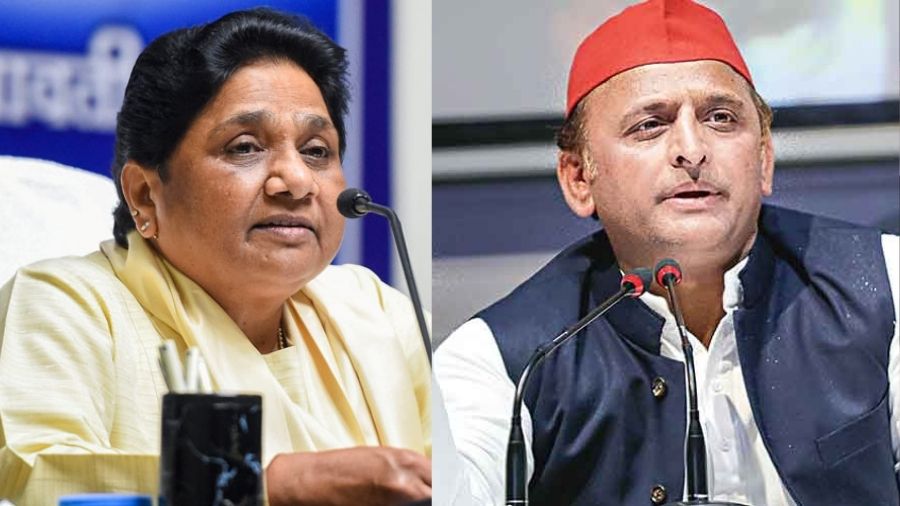 Mayawati (L) and Akhilesh Yadav