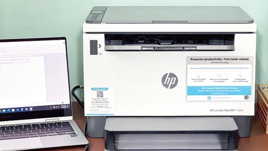 HP LaserJet Tank MFP 1005W makes toner replacement mess free with a self-reloadable Toner Kit