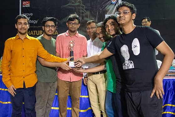 South Point Alumni Association won the Best Alumni award at Chaturanga 2022, an inter-alumni chess tournament hosted by Nava Nalanda Alumni Association and Nava Nalanda Group of Schools. 