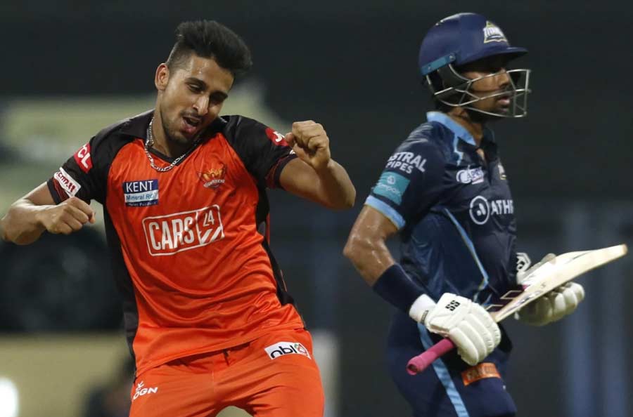 Umran Malik (SRH): The man whose pace and stock show no signs of slowing down was at it again this week, in a valiant spell against GT that saw him bag the man of the match award, even though it was the opposition who clinched the points. Malik’s five wickets for just 25 runs involved four clean bowled dismissals, including both of GT’s openers. Even though he followed it up with a wicketless outing against CSK, Malik is improving every week and remains a strong contender for subsequent team of the week places as the IPL group stage heads towards its culmination