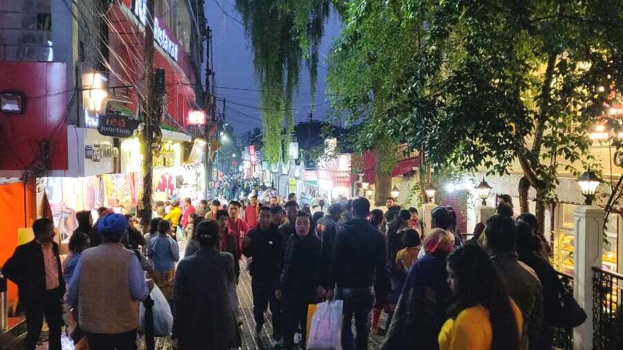 Tourists in Darjeeling in May 2022