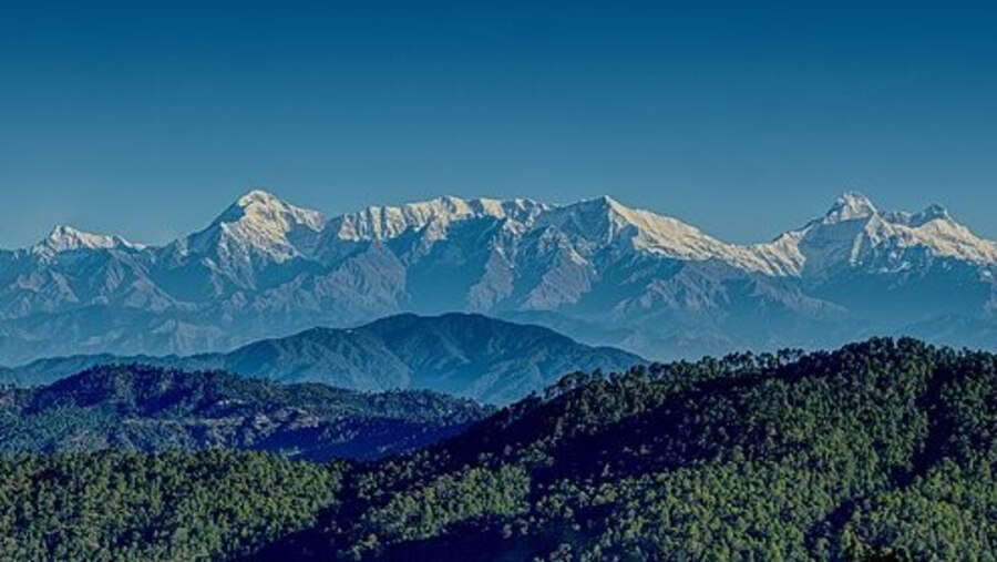Kumaon Himalayas showcasing Nanda Devi, Trishul and other peaks