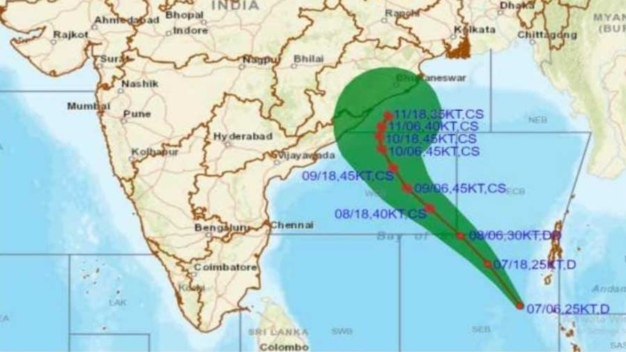 The green patch shows the projected path of Cyclone Asani