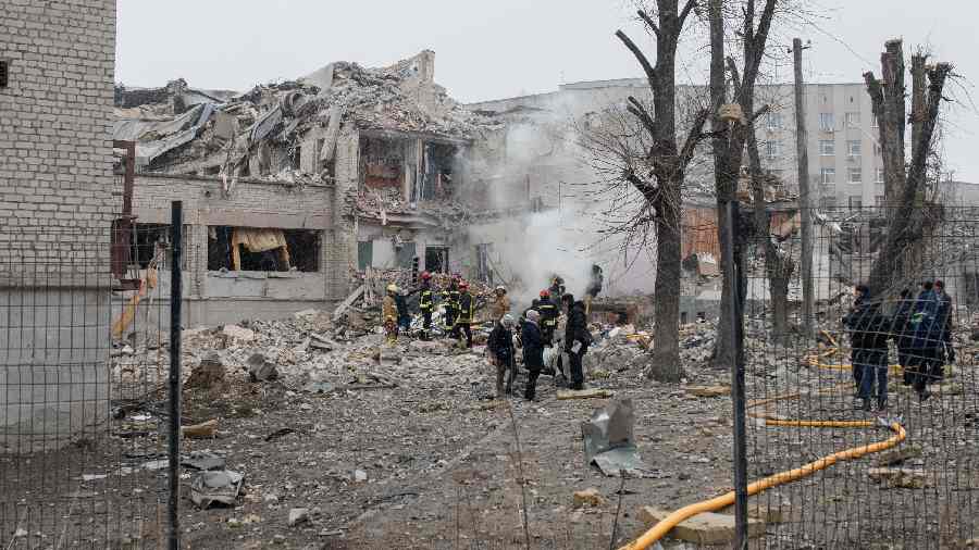 60-feared-dead-in-russian-raid-on-ukraine-school