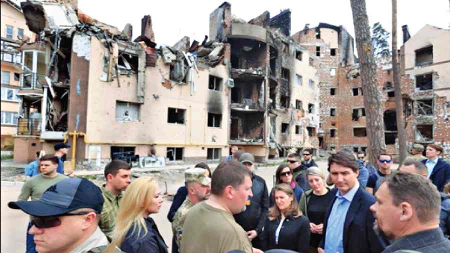 Canadian Prime Minister Justin Trudeau made an unannounced visit on Sunday to the Ukrainian town of Irpin, which was retaken from Russian troops in late March after fierce fighting, the town’s mayor said on Telegram. 