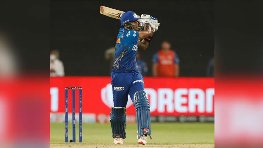 Suryakumar Yadav saw off Sunil Narine without any hiccups in the last meeting between MI and KKR