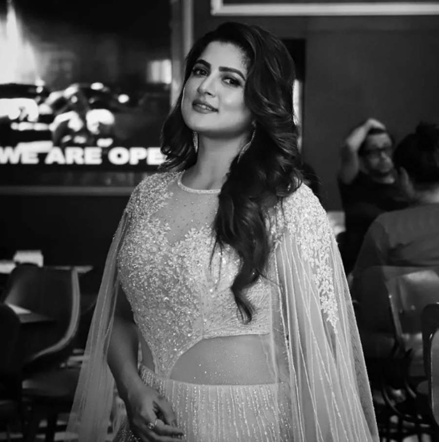 Actress Srabanti Chatterjee uploaded this photograph on Instagram on Wednesday with the caption: "Few glimpse form our music launch event of #BhoyPeoNa Our first song #Shilalipi_Bhalobasa is out now. #BhoyPeoNa Coming on 27th May at your Nearest Theatres"