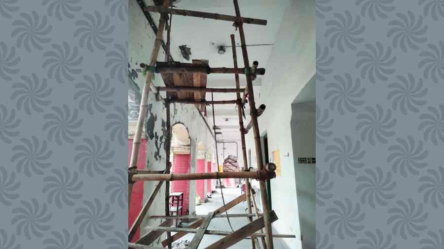 The scaffolding set inside Eden Hindu Hostel by the PWD 