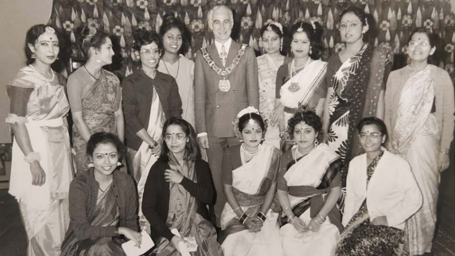 In 1988, Bela Bose led a group of her students to England on a youth exchange programme with the Commonwealth Youth Council, invited by the Buckinghamshire county council who also sent a group to India. ‘We staged Tagore’s dance drama, ‘Chandalika’, to demonstrate that we don’t believe in untouchability,’ said Bela (first from the right, standing)