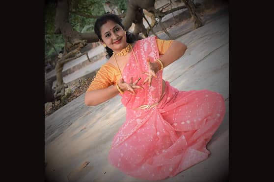 Moupali Roy, assistant professor, Electronics and Communications department, also joined in the celebrations by performing a semi-classical dance.