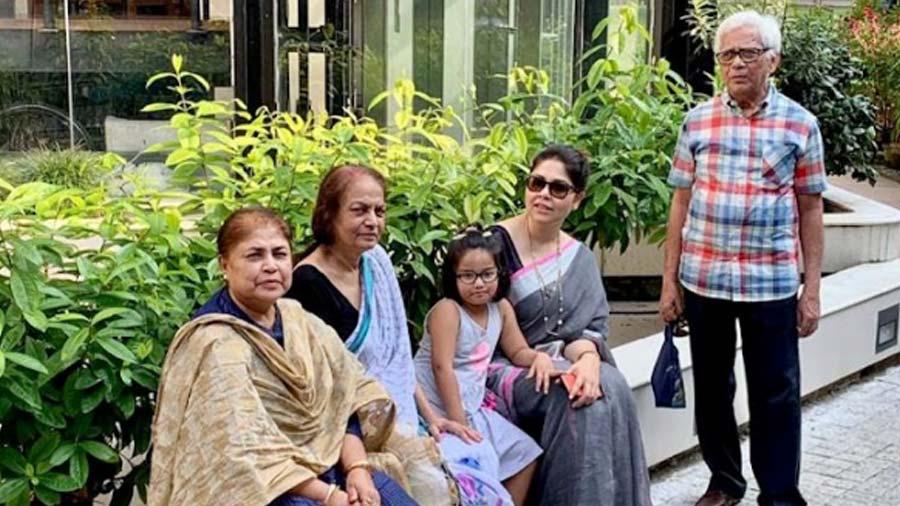 Chand with her (from left) mother, mother-in-law, daughter and father-in-law at the Lake Club, Kolkata
