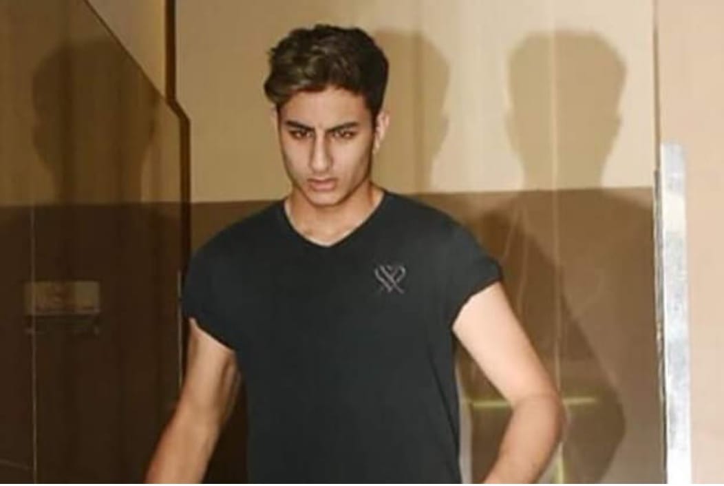 Saif Ali Khan and Amrita Singh's son Ibrahim is rumoured to be making his debut soon. Though the official announcement is not yet on the cards, yet stories around his debut are doing the rounds. We are keeping a close watch
