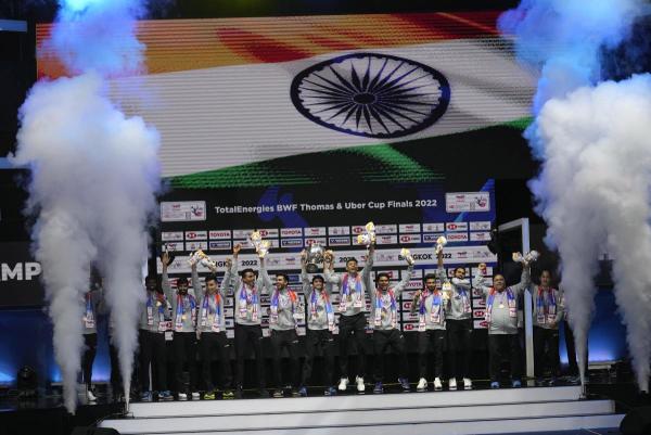 Victorious Indian team with the Thomas Cup