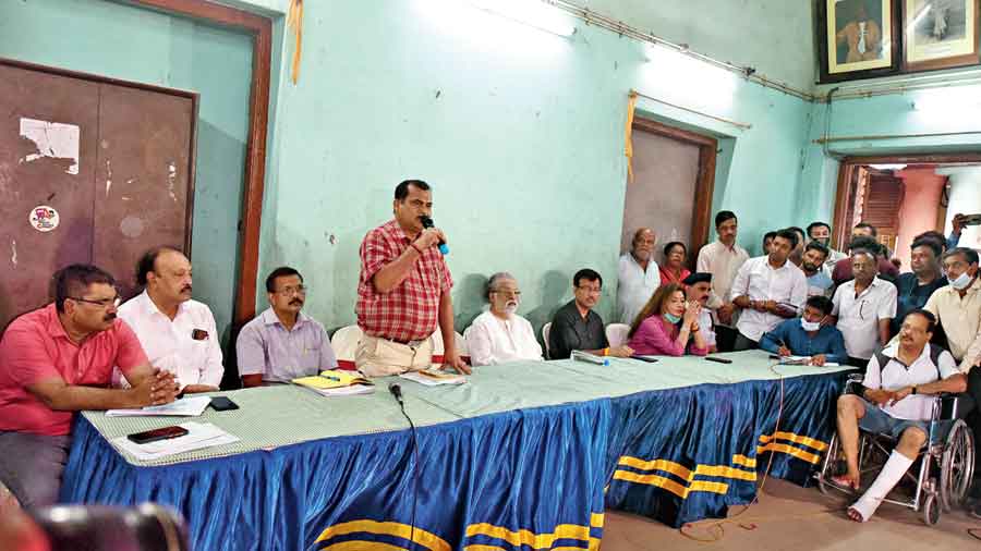 KMRC officials at the meeting that was attended by MP Sudip Bandopadhayay, MLA Nayana Bandopadhayay and councillor Biswarup Dey