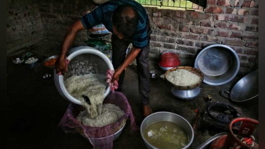 Chakraborty did a six-month stint at a catering service to understand more about cooking before starting his business