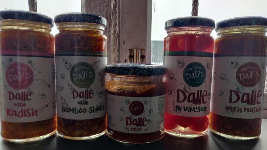 There are five varieties available at present from Dalli’s – Dalle Vinegar, Dalle Paste, Dalle Masala, Dalle with Bamboo Shoot and Dalle with Radish 