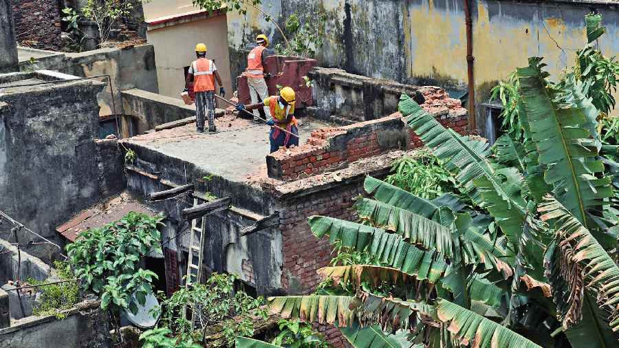 Partial demolition of building starts at Durga Pituri Lane