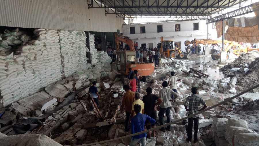 At least 12 labourers were killed when a wall collapsed at a salt packaging factory in Gujarat