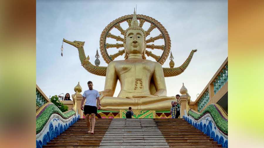 The Big Buddha is part of the Wat Phra Yai temple complex 