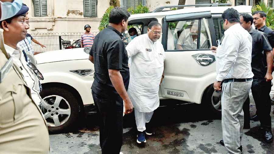 Partha Chatterjee arrives at the CBI office at Nizam Palace on Wednesday evening. 