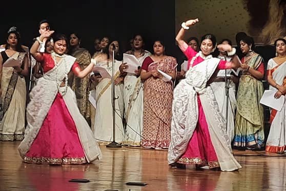 Students from various departments of Sister Nivedita University performed Valmiki Pratibha.  
