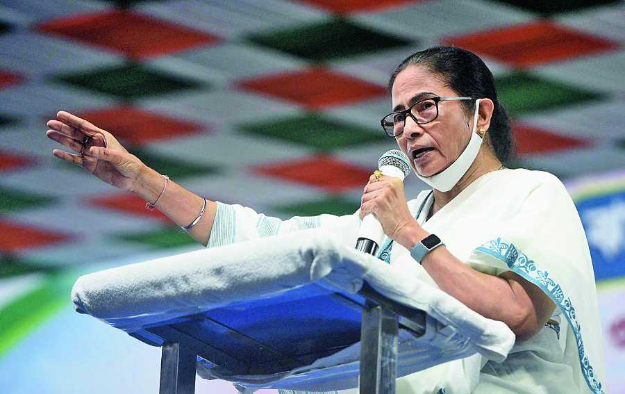 Mamata Banerjee to replace governor as chancellor of West Bengal universities