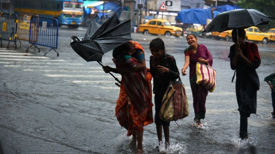 Kolkata is delightful in its torrential downpours – the full artistic aesthetic of the city is on display