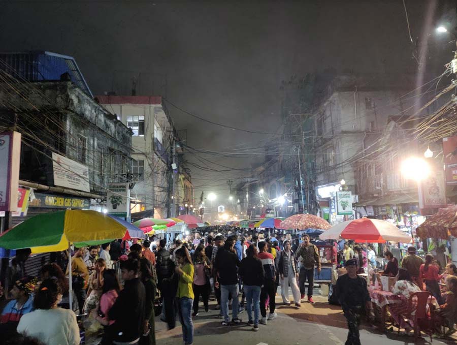 The Kalimpong Street Festival is on till May 22 (Sunday). Open from 6pm to 9pm, the Main Market in Kalimpong is taken over by around 137 stalls selling food and handicraft items. “The street festival is one part of the mega-event we have in mind. Our vision is to scale the festival into what the Hornbill Festival is for Nagaland, for example. Ethnic music, flower shows, trade and tourism, and even a lit fest are part of the plan,” said Sandip C Jain, founder of the festival, and owner of Himalayan Times. As of now, the festival is a self-funded initiative with a no-profit motive by a few key faces of the city like Neerus Mukhia, Narendra Tamang, Vikas Pradhan, Suraj Mani Pradhan, Pranay Gurung and Sandip
