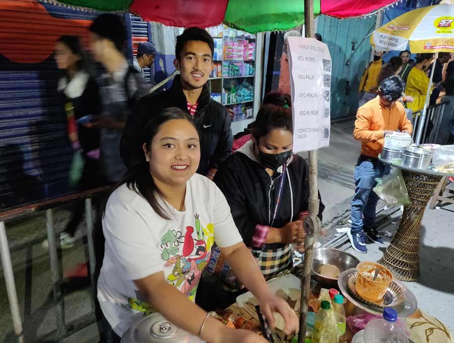 Roshni and Roshan Khawaz were one of the few stalls selling veg-only items. “As this is the town area, there are many residents who are not Nepali so we thought of serving veg-only items to tap into that segment,” said Roshan, with sister Roshni. Their mother has a momo stall in Siliguri, Roshni works in a bakery in Kalimpong and Roshan works in a store in the Kalimpong Main Market. Now that’s a foodie family!