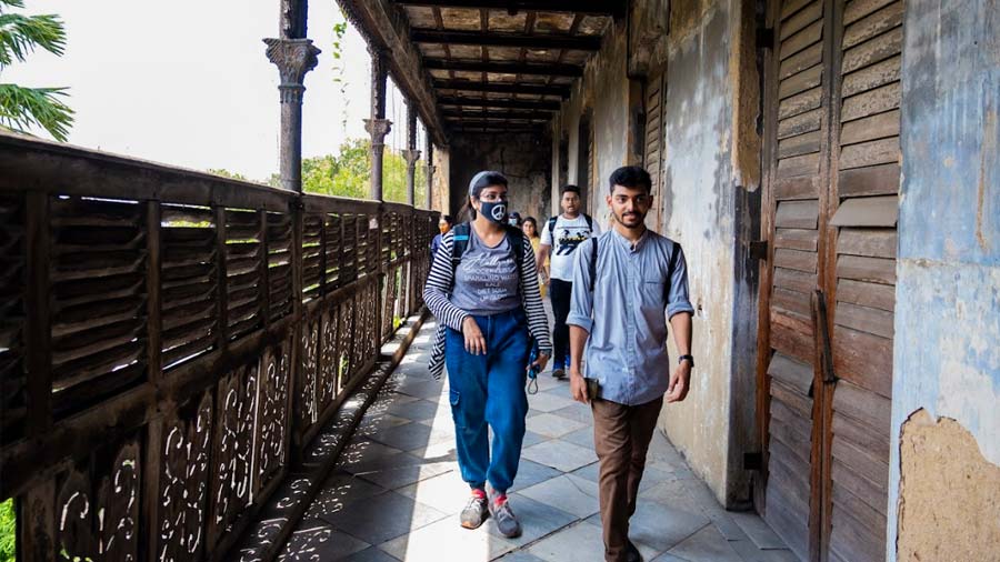 Mitra Bari’s divided property makes it trickier to restore, although neither Iftekhar nor his mentees for the day seemed deterred