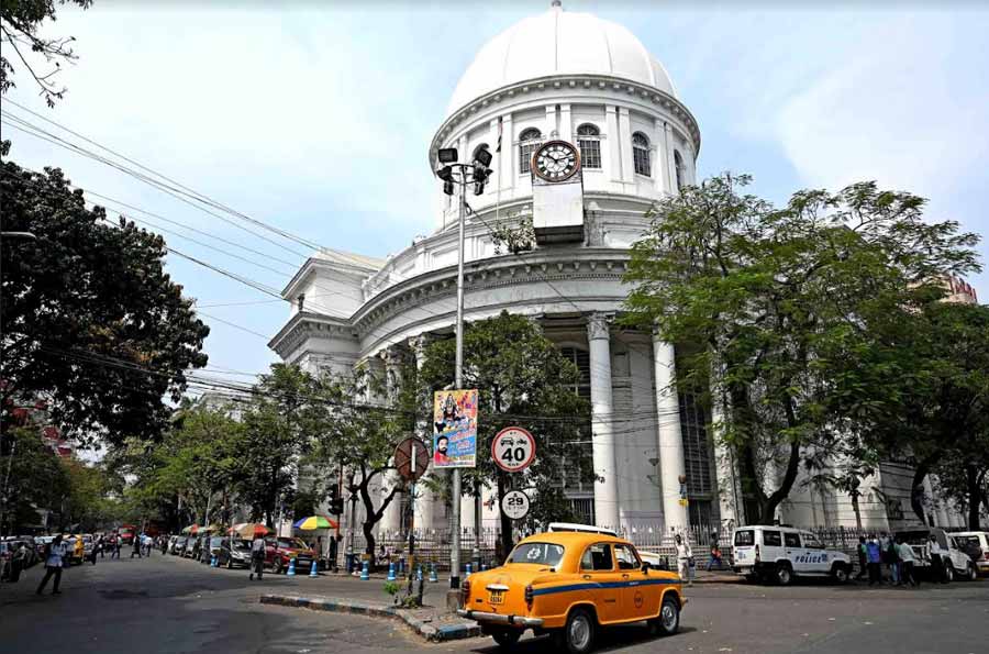 The General Post Office, Kolkata is situated on Netaji Subhas Road in BBD Bagh area.