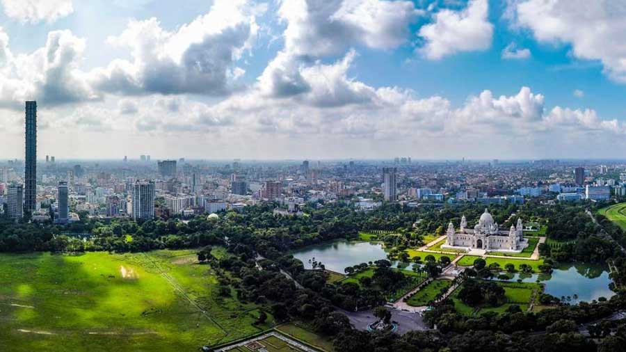 The Kolkata Municipal Corporation uploaded this photograph of the cityscape on Facebook on Wednesday. It is one of the shortlisted photographs for the ‘Amar Chokhe Kolkata’ (Kolkata Through My Eyes) contest