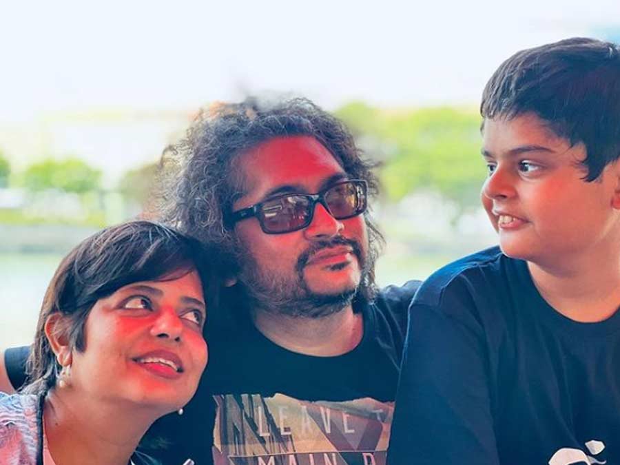 Singer Rupam Islam  posted this photograph on his Instagram handle on Friday with the caption: "The ‘Rup’ Trio"