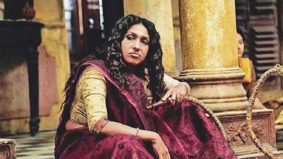 Rituparna Sengupta in Srijit Mukerji's Bengali film 'Rajkahini'