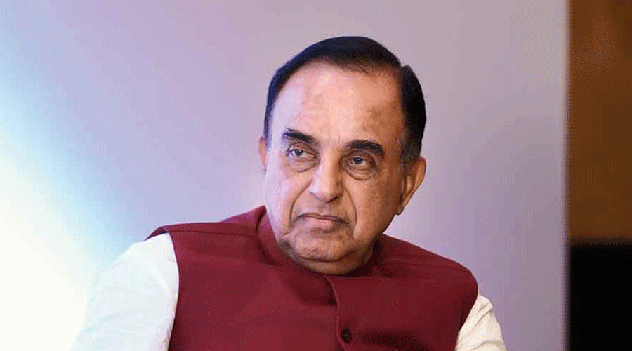 Puri | Subramanian Swamy meets Puri seer on temple - Telegraph India