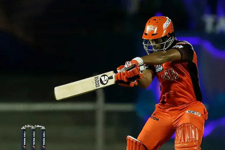 Rahul Tripathi (SRH): In a largely disappointing season for the Sunrisers Hyderabad (SRH), Tripathi put his hand up and delivered time and again, notching up 413 runs with a commendable average of 37.55 and an even better strike rate of 158.23. His rock-solid batting lent the sort of stability to the SRH middle order that was once provided by skipper Kane Williamson and led to him featuring in our team of the week twice in the latter half of the season. Additionally, for someone who is not known for his big hitting, Tripathi smashed 20 sixes this term, proving how he can adapt his game to the demands of the situation