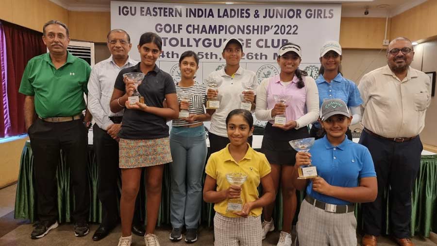 The winners of the IGU Eastern India Ladies and Junior Girls Golf Championship