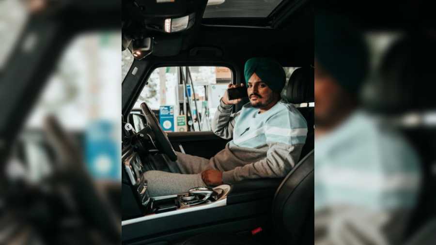 Sidhu Moosewala was born in Mansa's Moosa village. An electrical engineer, he completed his B-tech from Ludhiana's Guru Nanak Dev Engineering College. He moved to Canada after his graduation. Many of his songs were in the Top 100 in Canada