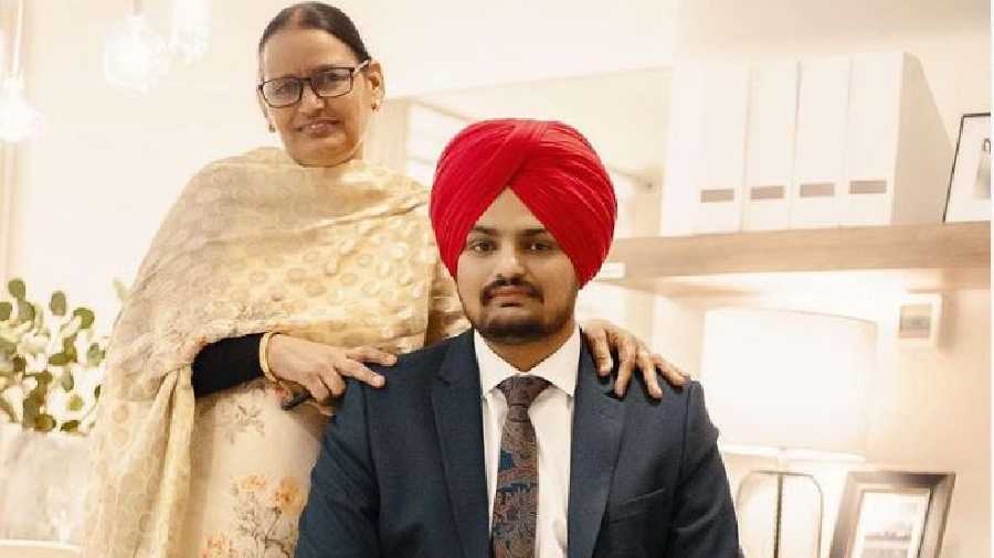 Sidhu Moosewala had paid a heartwarming tribute to his mother on the occasion of her birthday two years ago. He had dedicated a song to on his mom on her special day. The music video featured adorable moments of the mother-son duo