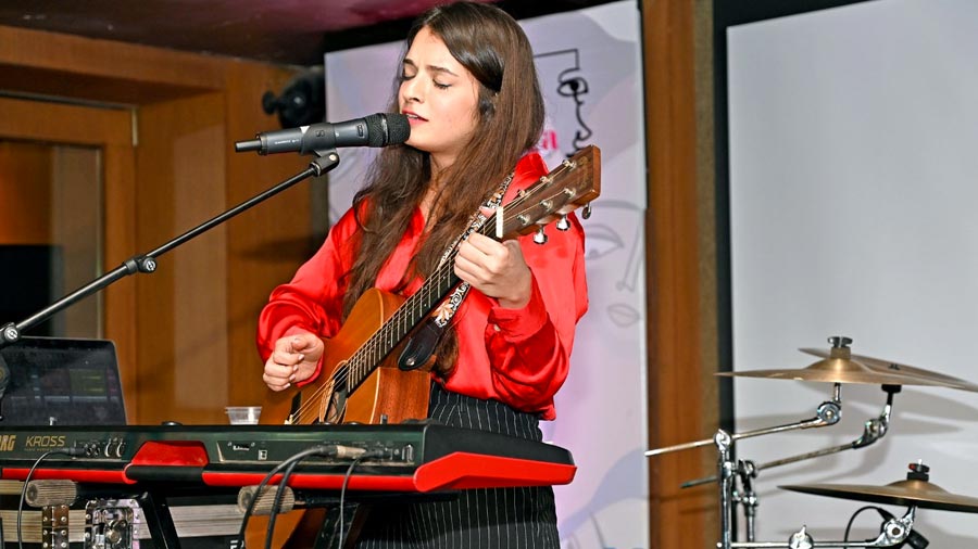Mumbai-based independent singer-songwriter Mali regaled audiences with her original music. ‘While I have health issues myself, as a privileged girl from an Indian city I can go and get help, but what about the women who don't have access like me? I hope this event will benefit women who have it tougher, in a country where healthcare is morally-policed,’ she said