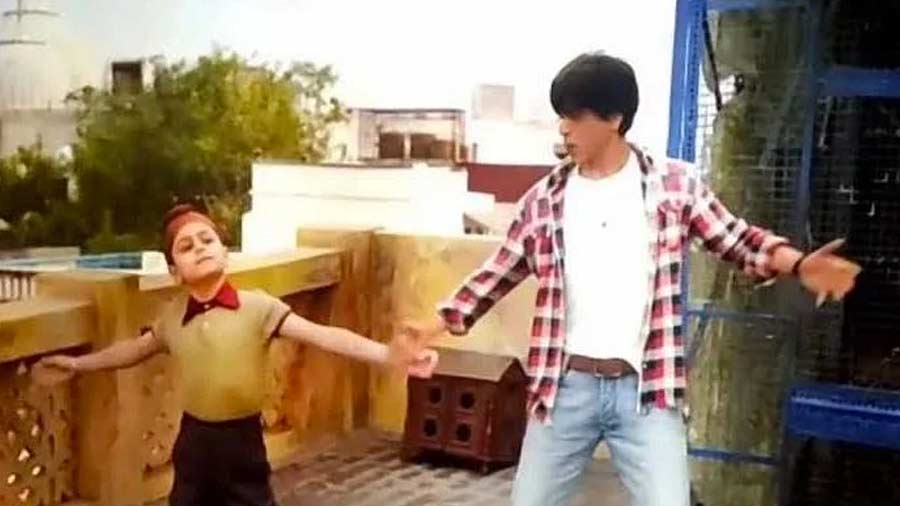 Badshah's brief appearance in the 2022 Advait Chandan directorial, 'Laal Singh Chaddha', is special and heartwarming because he plays himself in a scene, dancing to the song 'Mehbooba Mehbooba'