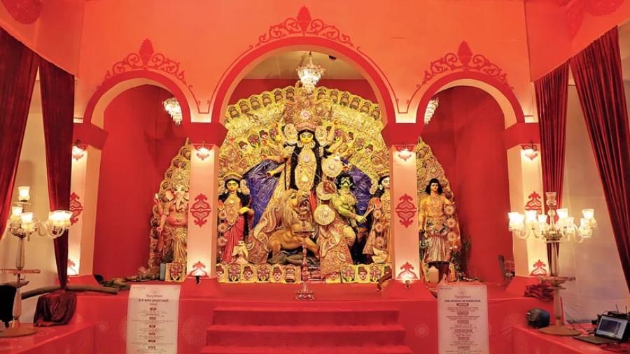 The bonedi bari thakur dalan style puja pandal was a beautiful sight as was the 14-ft idol of goddess Durga.