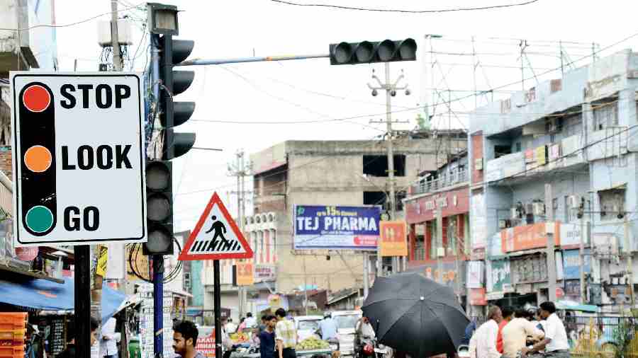 The traffic signals whose details have been shared with Google are between Girish Park and the Shyambazar five-point crossing and between Shyambazar and Ultadanga.