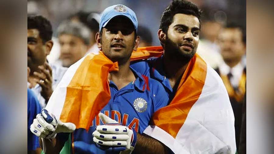 Virat can't hold his love back for Dhoni 