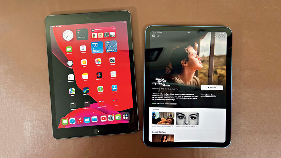 The ninth-gen iPad (left) and the new tenth-gen iPad