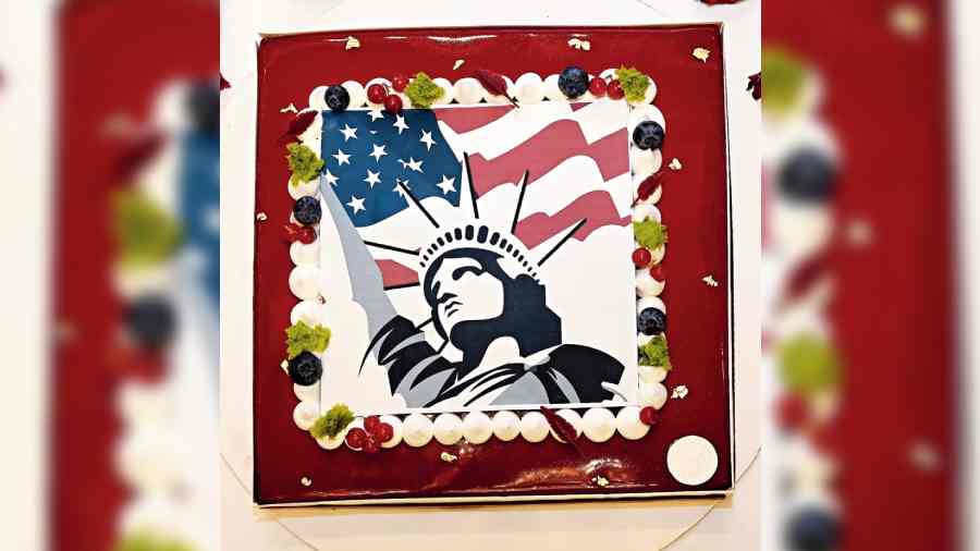 The eight pound cake that was cut on the occasion was a creation of JW Bakery. “It is a single origin chocolate cake with caramel. The photograph on it is a collage of three different pictures that we have designed ourselves,” said Bhaskar Chakraborty, the executive pastry chef, JW Marriott