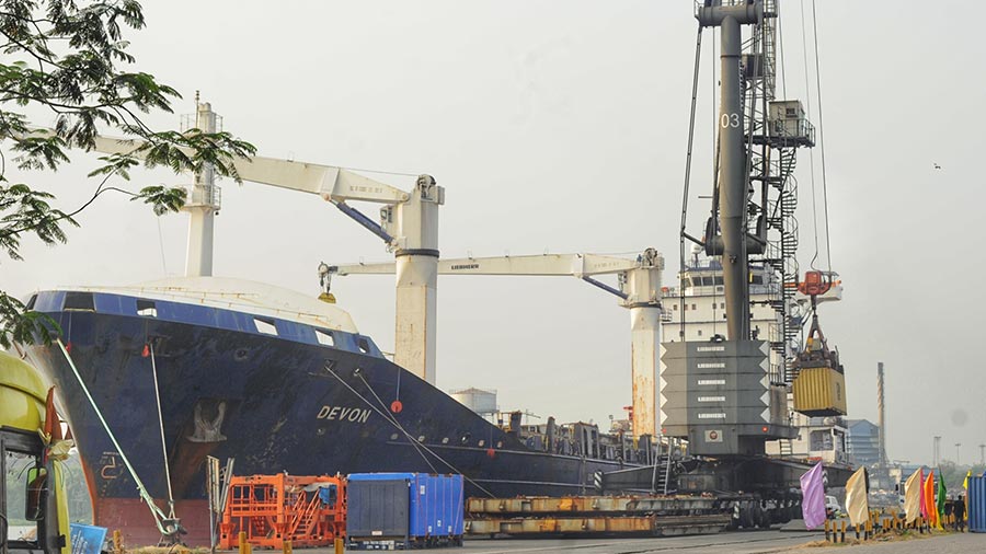 Cargo from Assam reached Syama Prasad Mookerjee Port through Bangladesh on Monday
