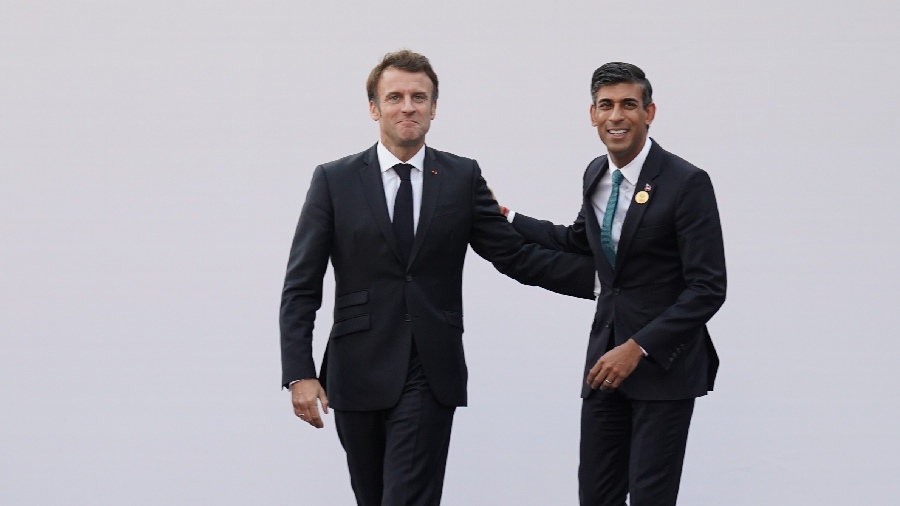 Britain's Prime Minister Rishi Sunak greets President of France, Emmanuel Macron, ahead of a bilateral meeting, during the COP27 summit, in Sharm el-Sheikh, Egypt, Monday, November 7, 2022. 