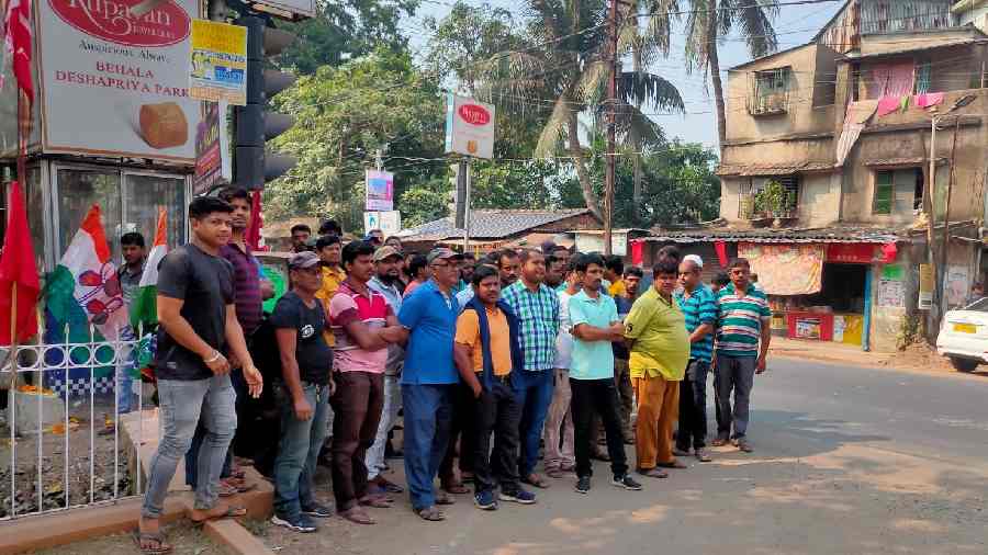 Axed contractor staff shut hostel mess at IIM Calcutta