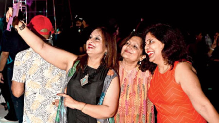 “It feels great to be at such a gala event after a very long time. Ash King has an amazing stage presence and we are totally loving the music, the energy and the atmosphere. We are having the best time ever,” said Jhilli Majumdar (left), who was there with her friends Atreyi Mukherjee and Jayati Das.